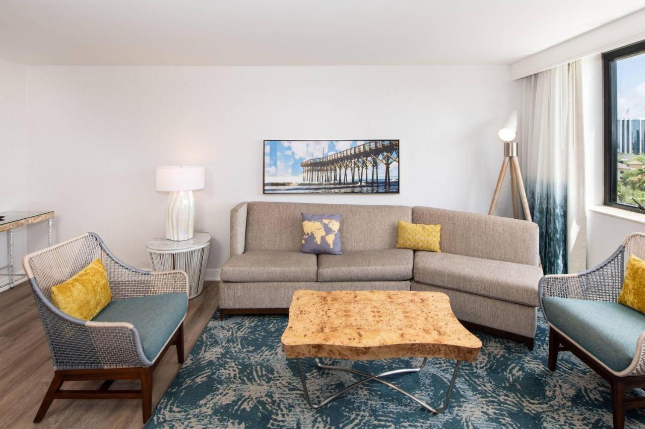 Renaissance Newport Beach Hotel Экстерьер фото