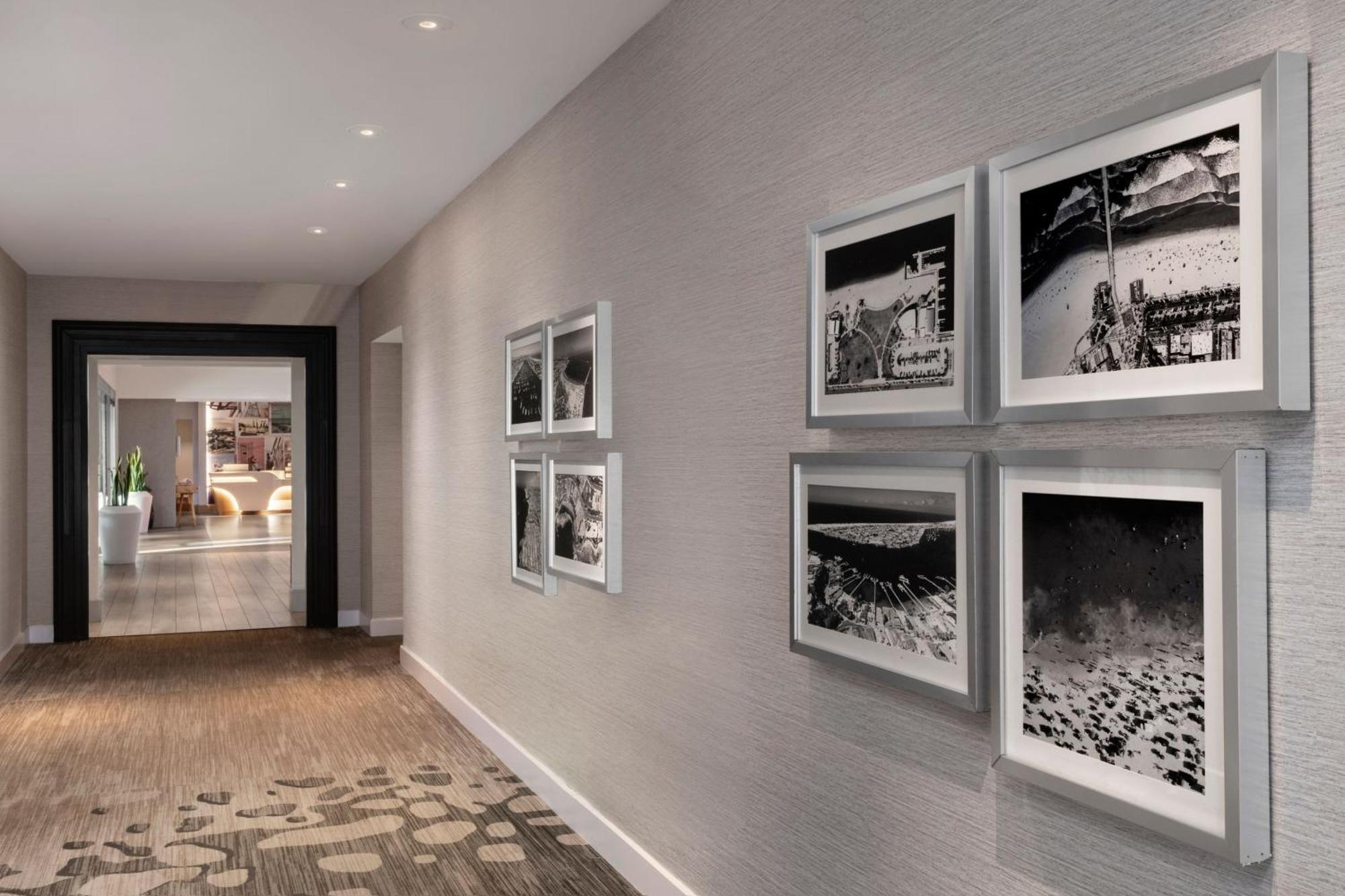 Renaissance Newport Beach Hotel Экстерьер фото